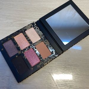 MAC STAR - Sighting Compact Fuchsia Eyeshadows